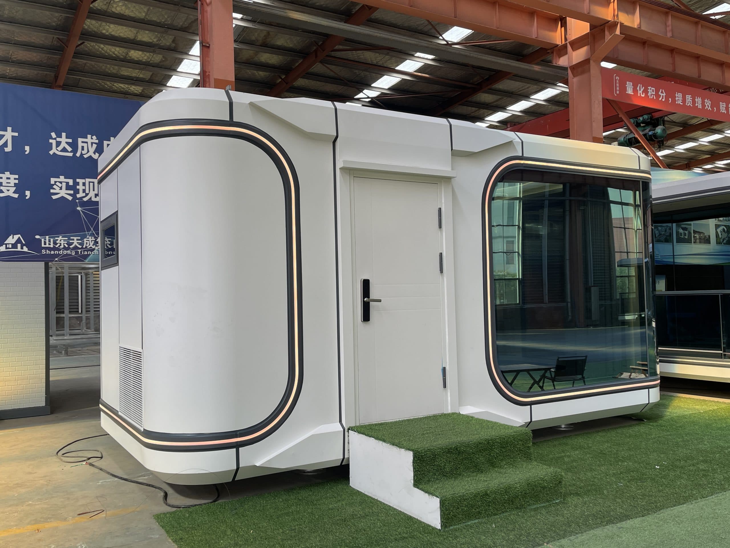 Vista X3 Cabin factory photograph