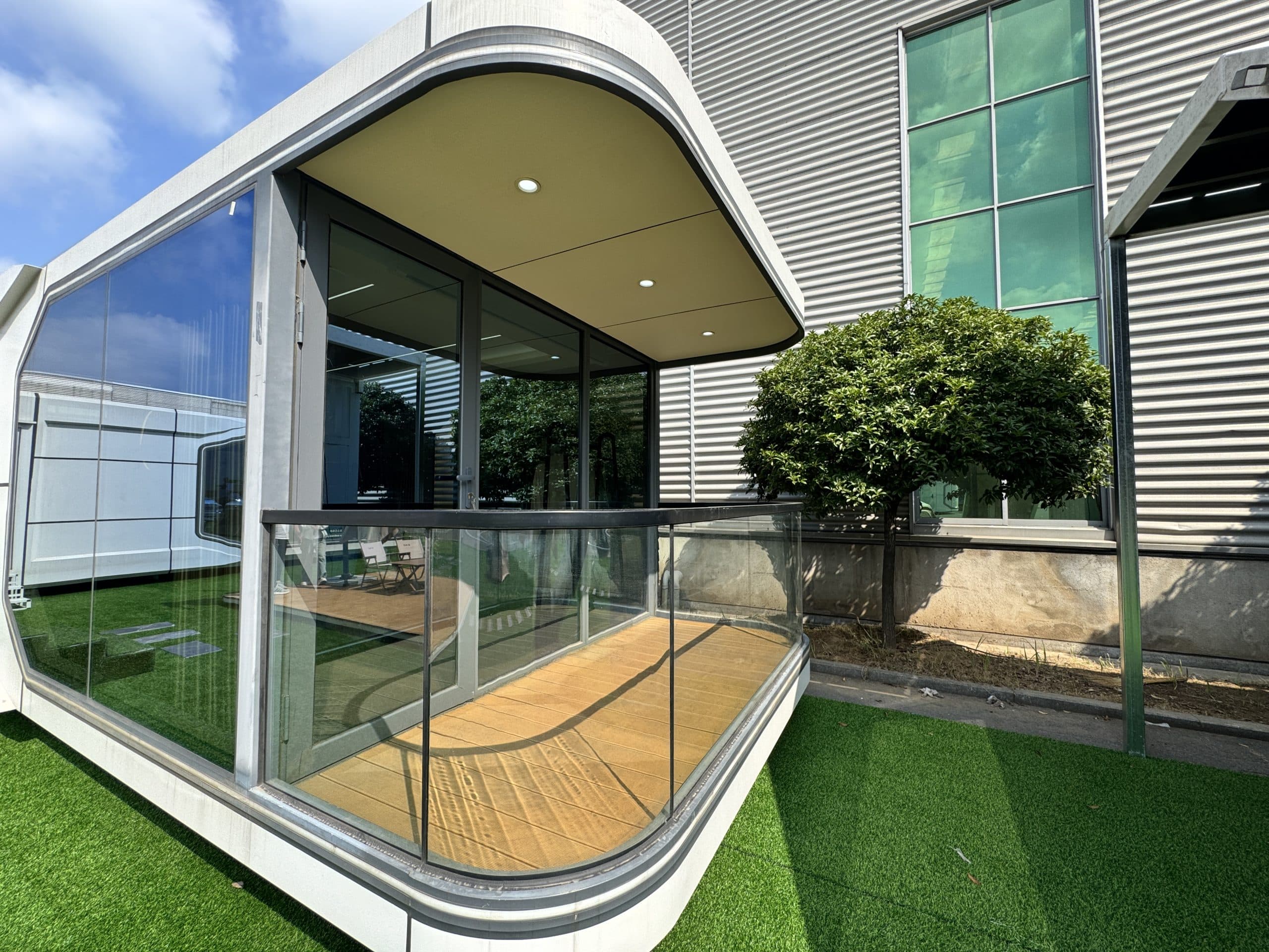 Vista Terrace X5 Cabin factory photograph